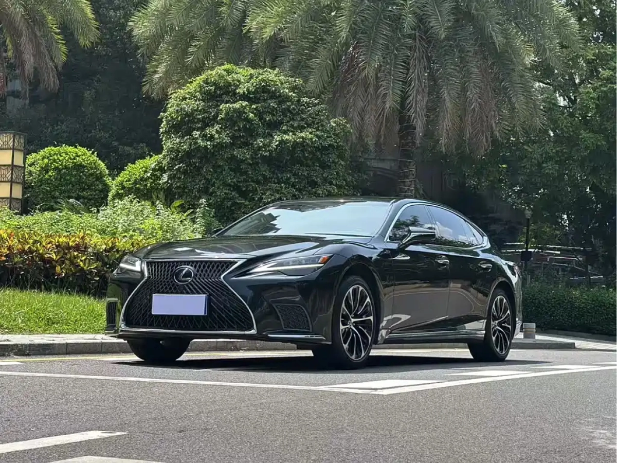 LEXUS LS  2021