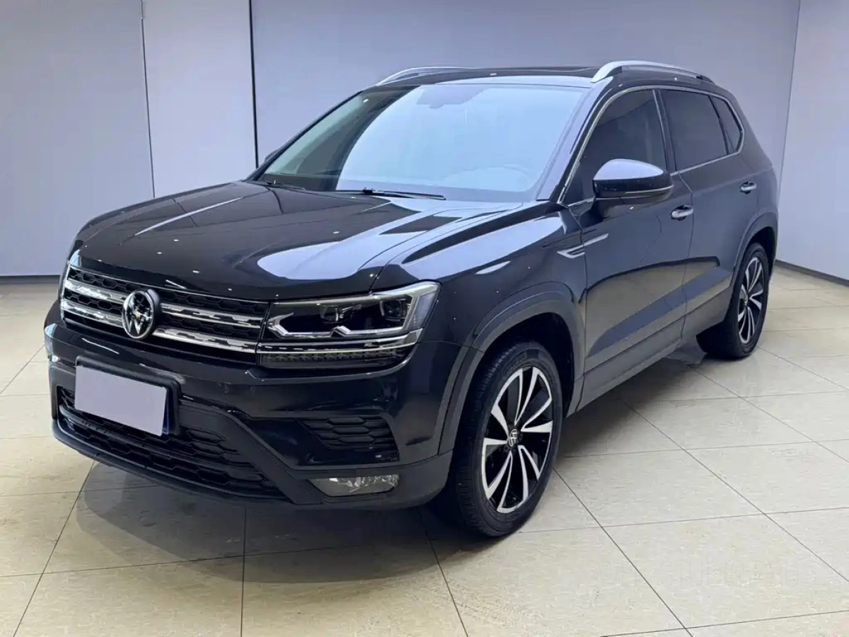 VOLKSWAGEN THARU  2021