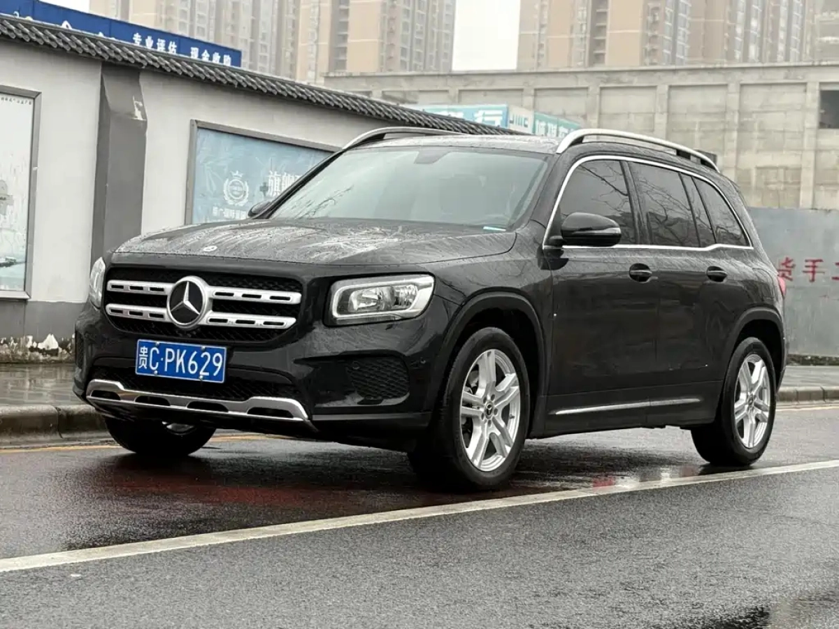 MERCEDES-BENZ GLB  2021