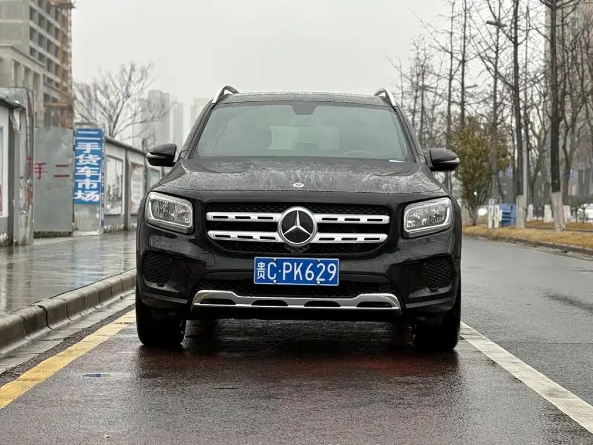 MERCEDES-BENZ GLB