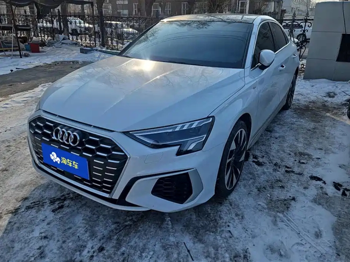 AUDI A3  2022