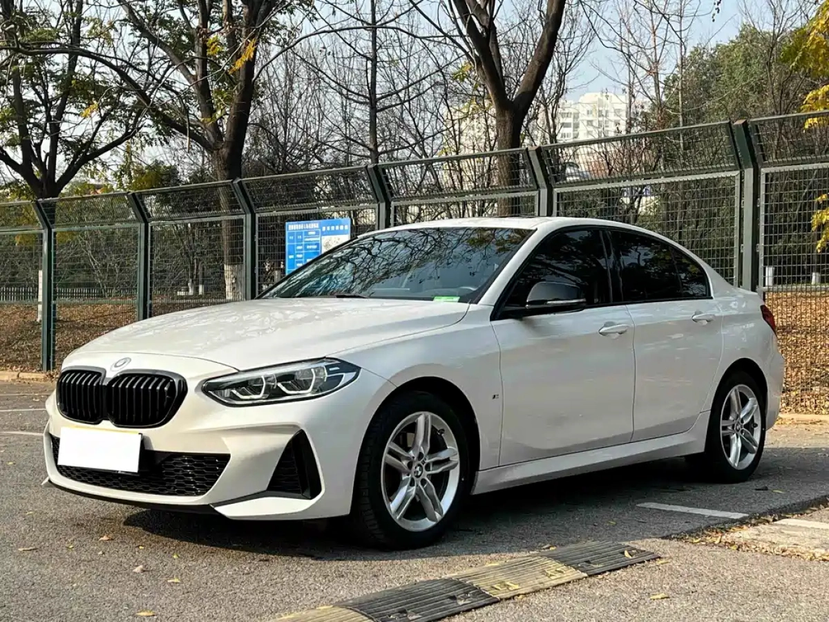 BMW 1-SERIES