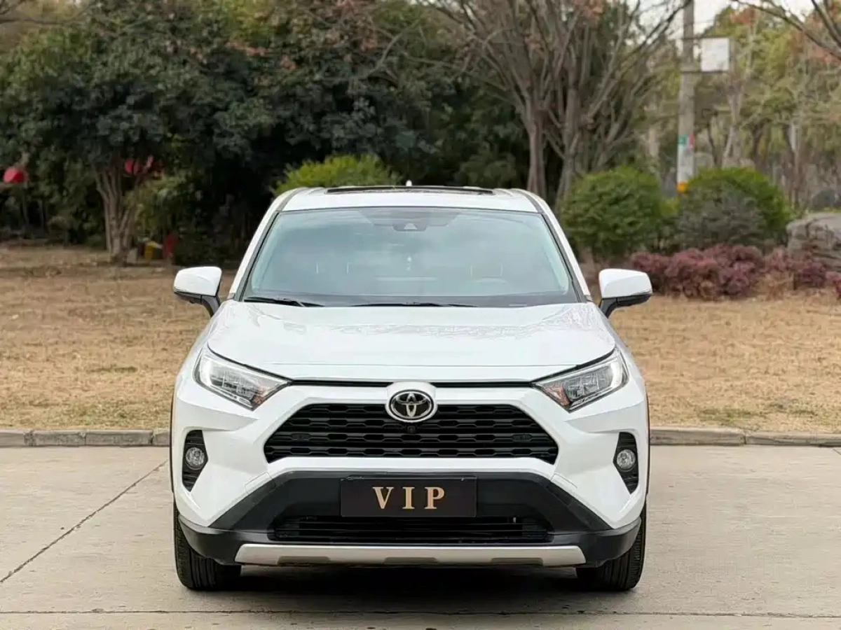 TOYOTA RAV4