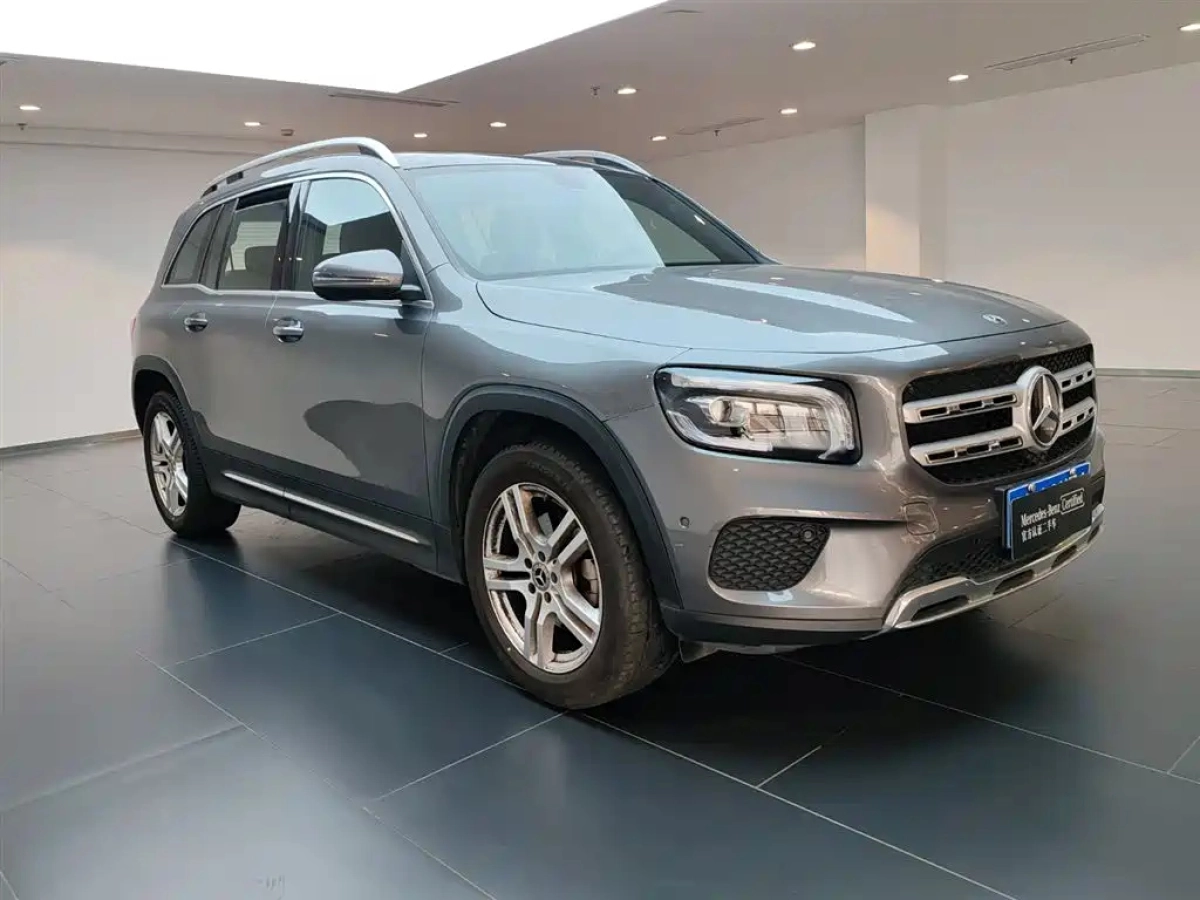 MERCEDES-BENZ GLB