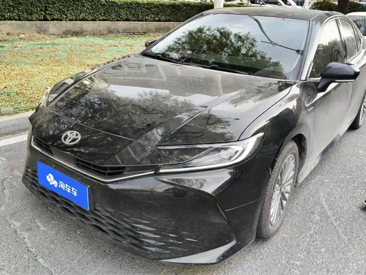 TOYOTA CAMRY  2024