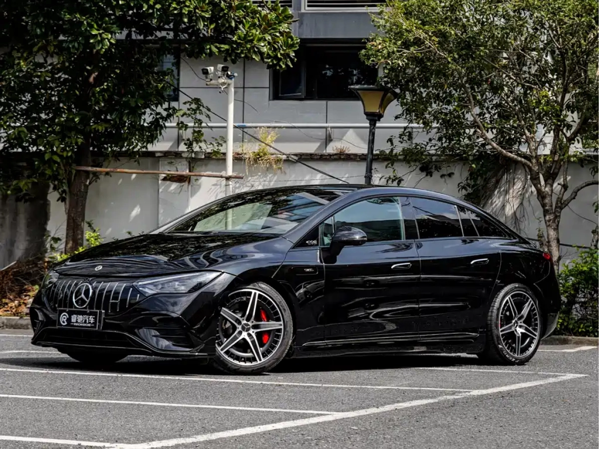 MERCEDES-BENZ EQE AMG