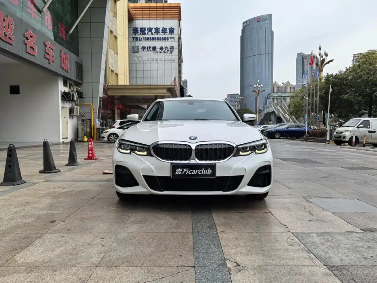 BMW 3 SERIES