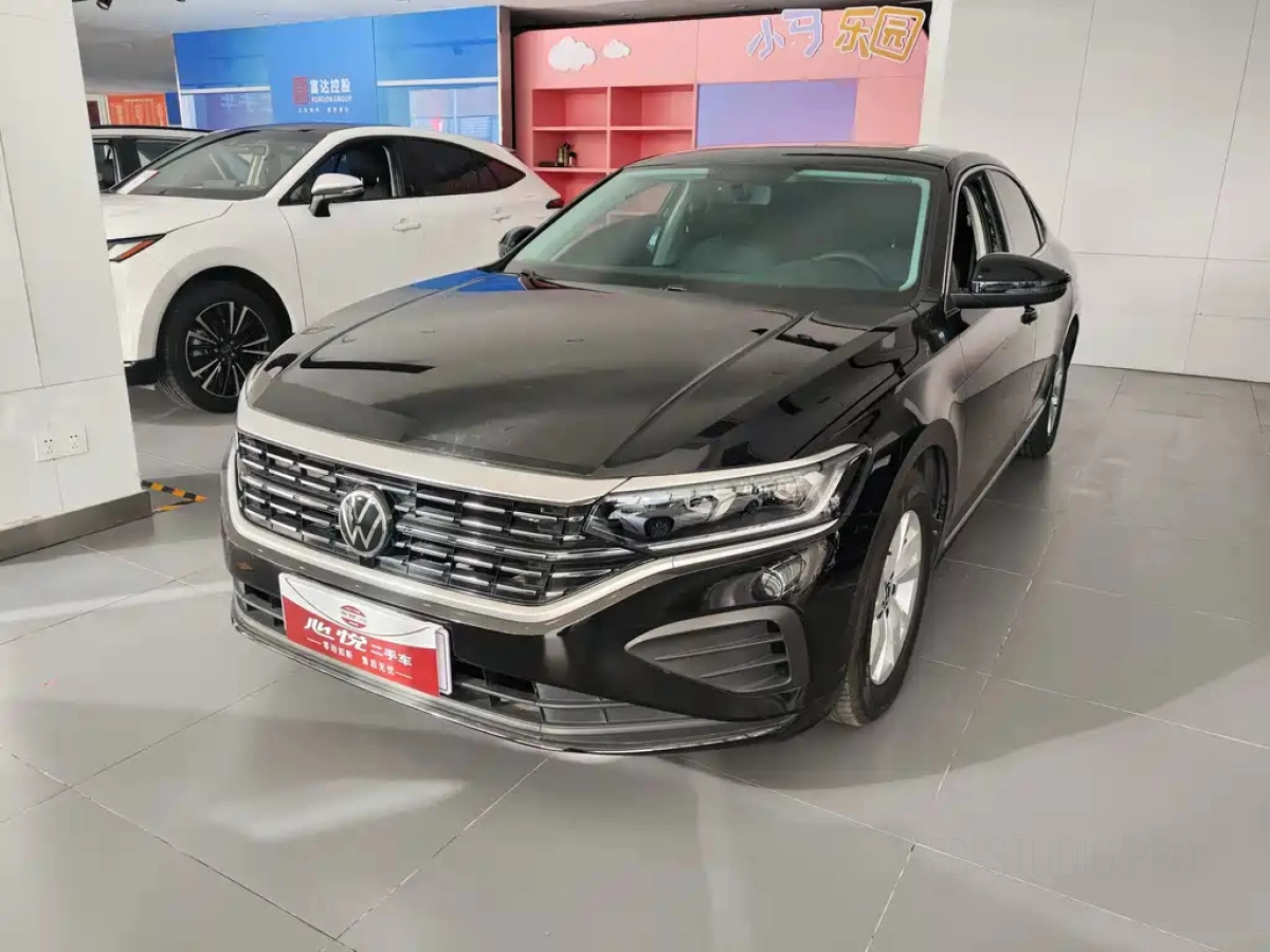 VOLKSWAGEN PASSAT  2023