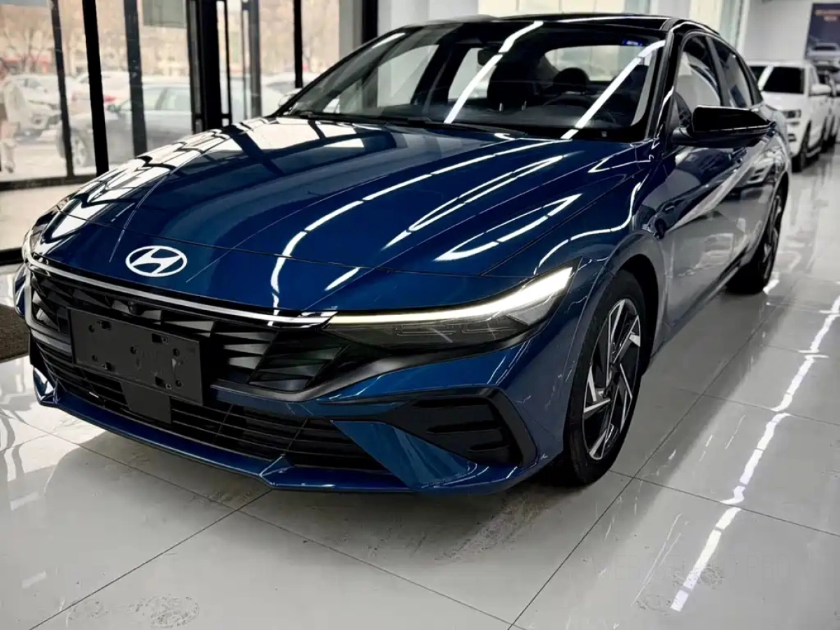HYUNDAI ELANTRA  2023