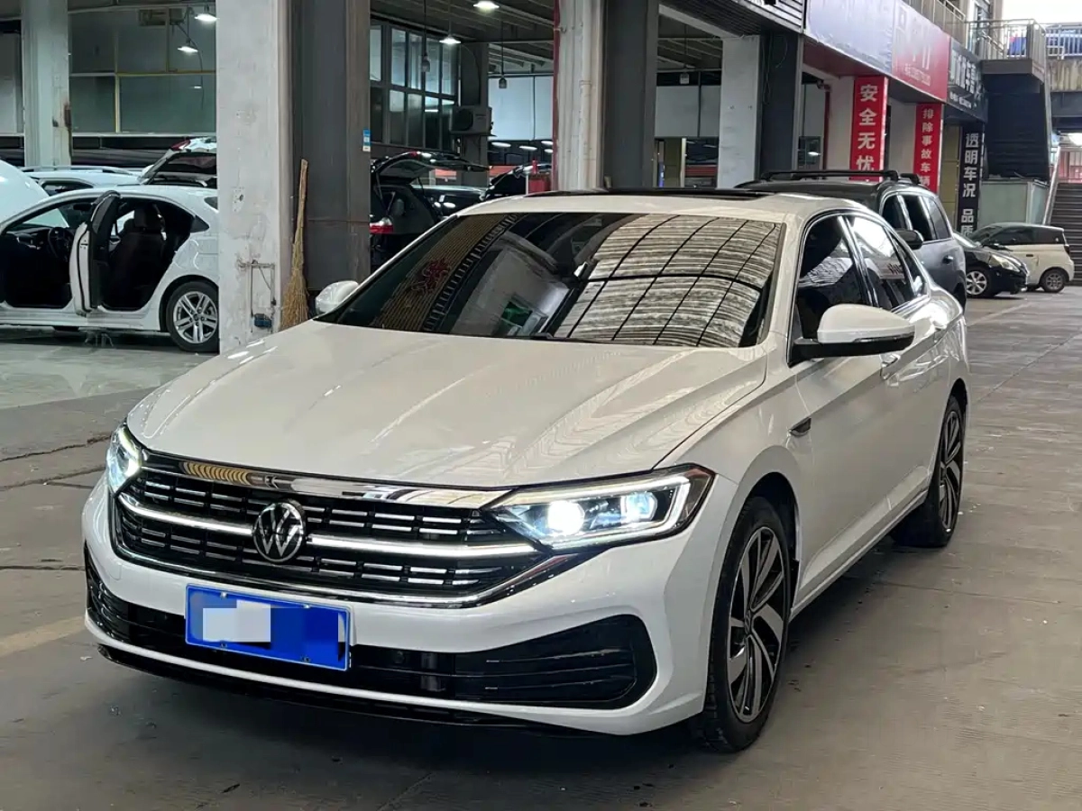 VOLKSWAGEN SAGITAR  2023