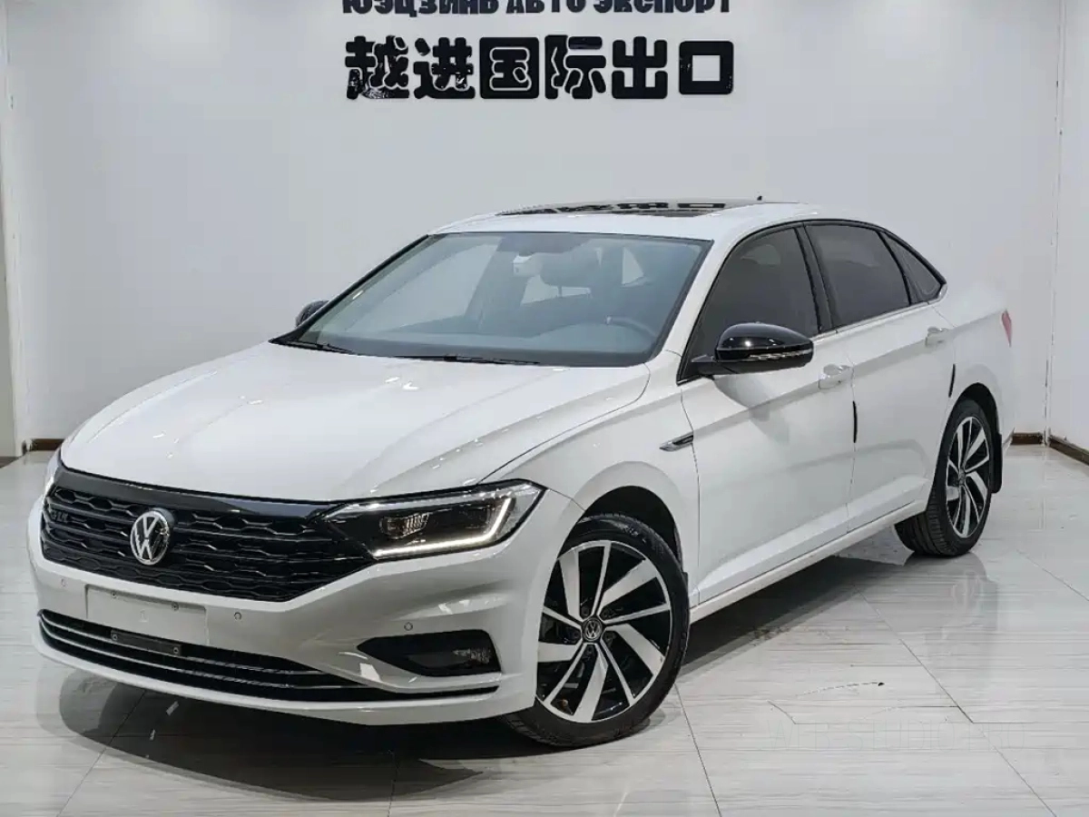 VOLKSWAGEN SAGITAR  2022