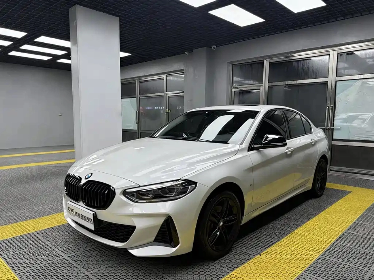 BMW 1-SERIES
