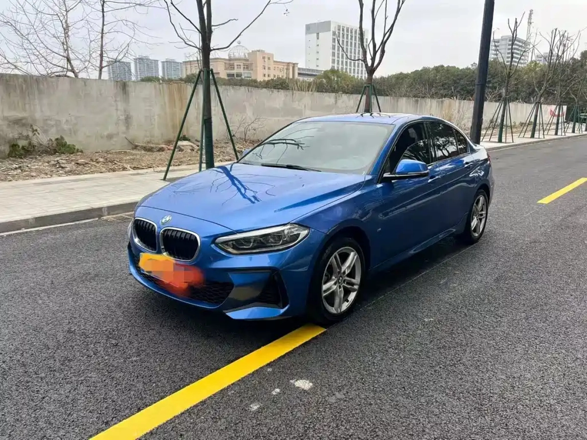 BMW 1-SERIES  2019