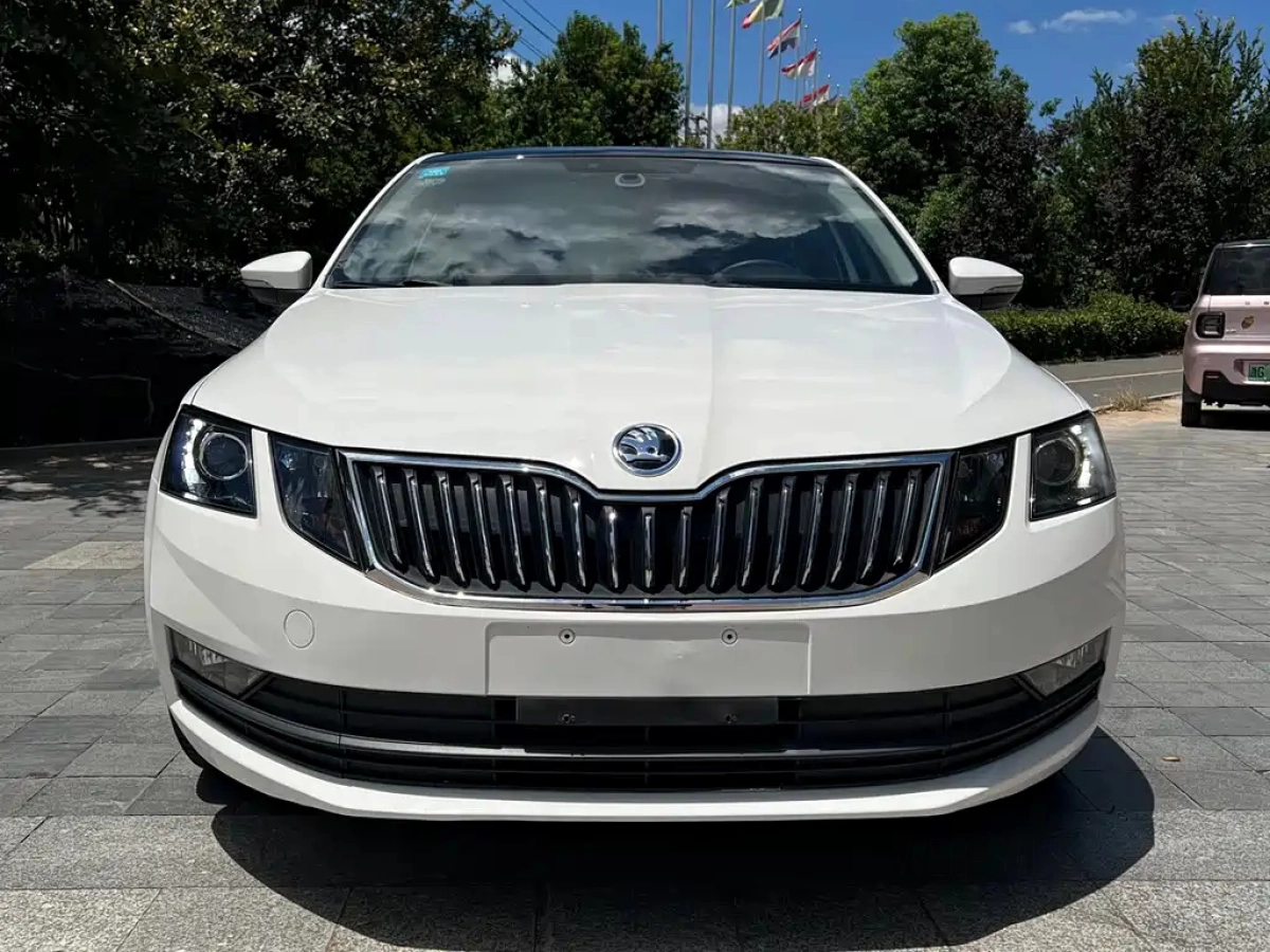 SKODA OCTAVIA