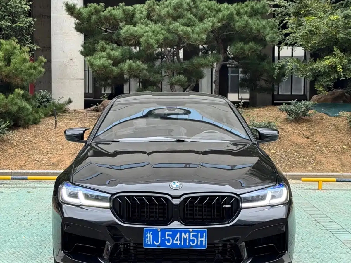 BMW M5