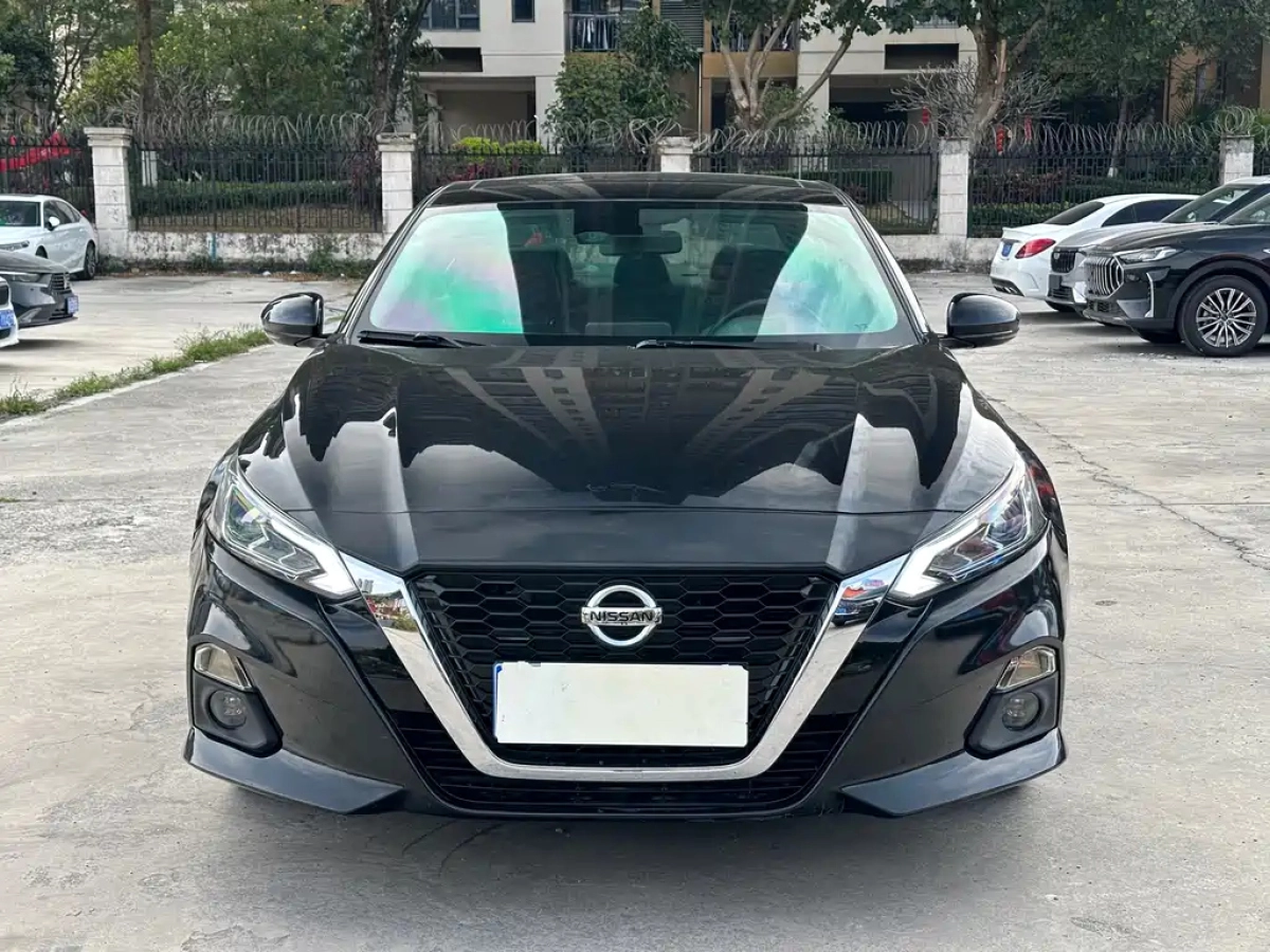 NISSAN TEANA