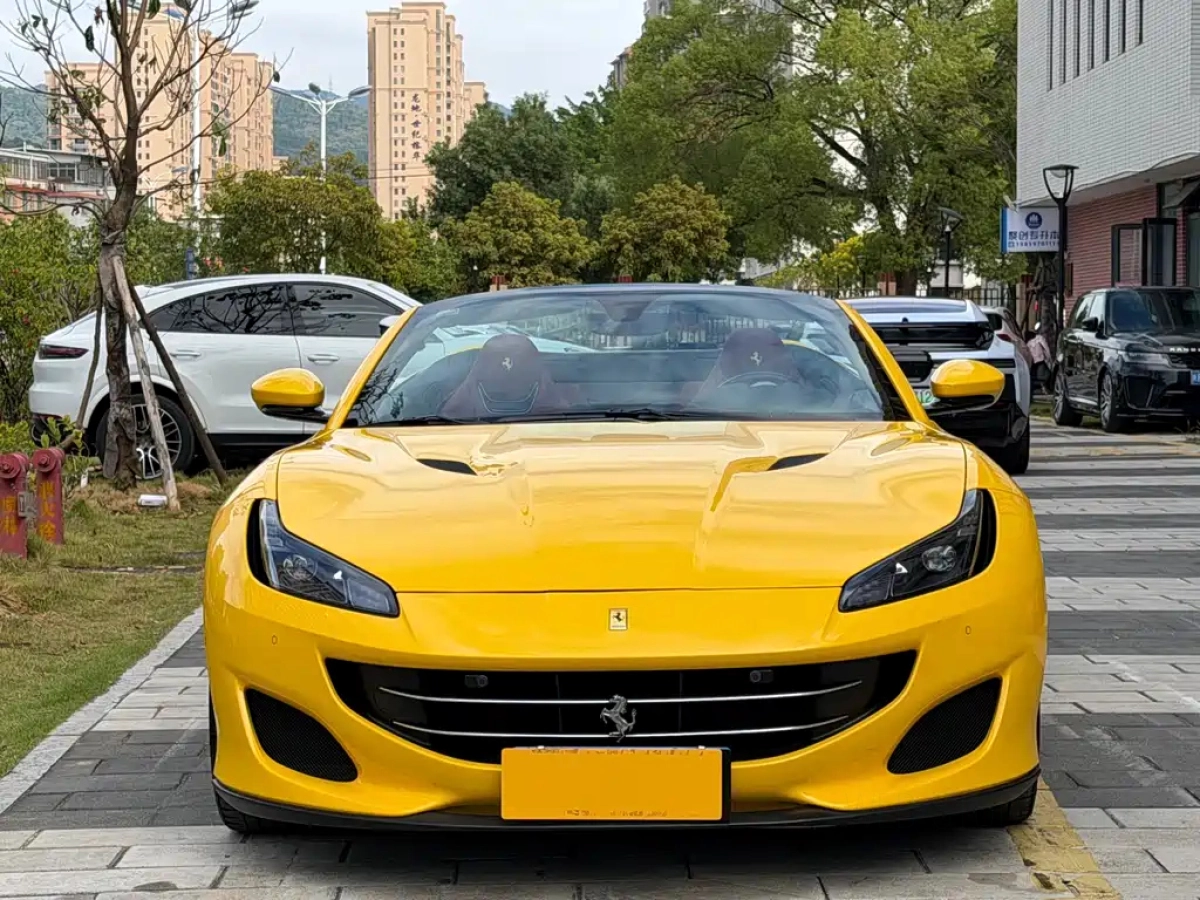 FERRARI PORTOFINO  2019
