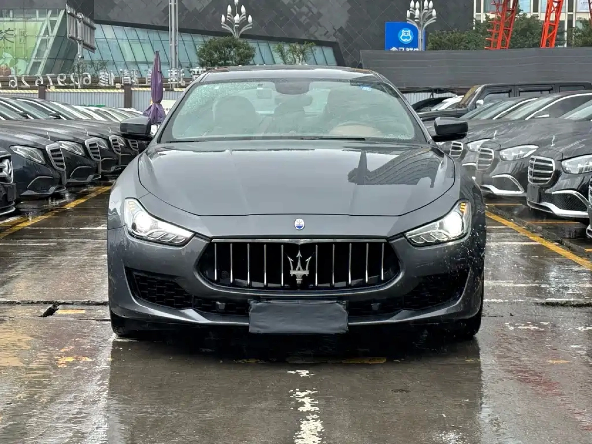 MASERATI GHIBLI