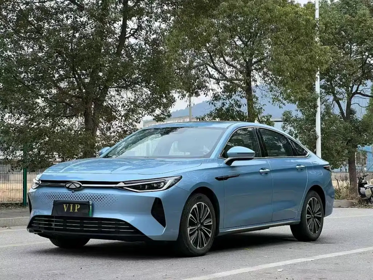 CHERY FULWIN A8  2024