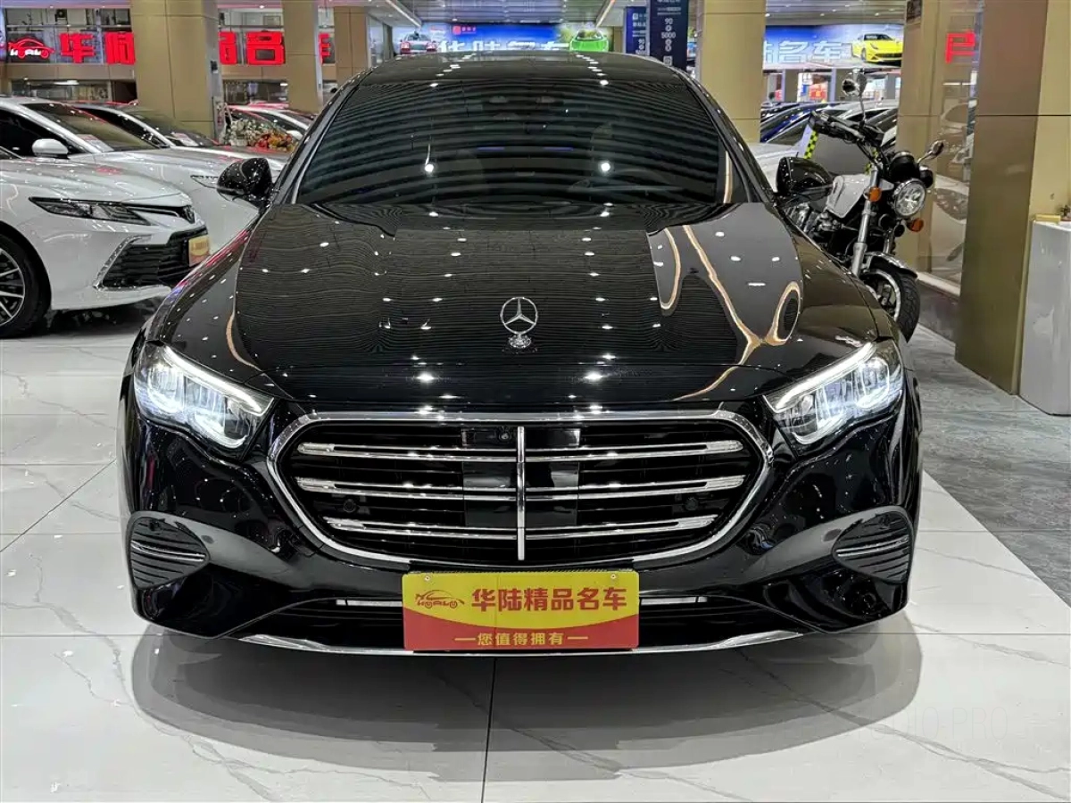 MERCEDES-BENZ E-CLASS