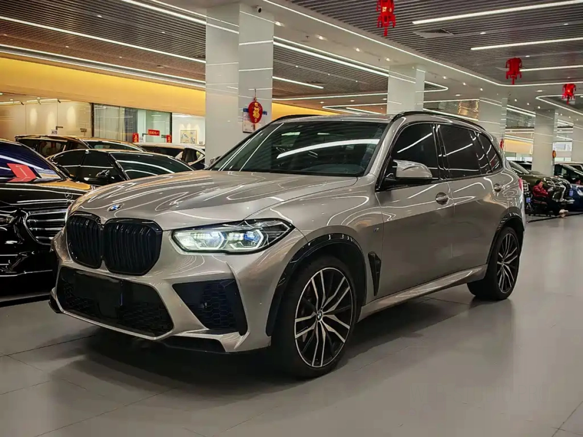 BMW X5  2023