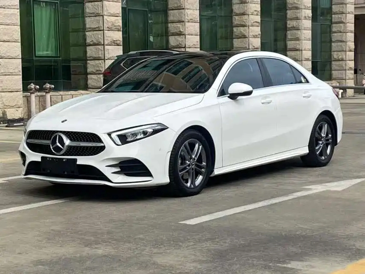 MERCEDES-BENZ A-CLASS  2021