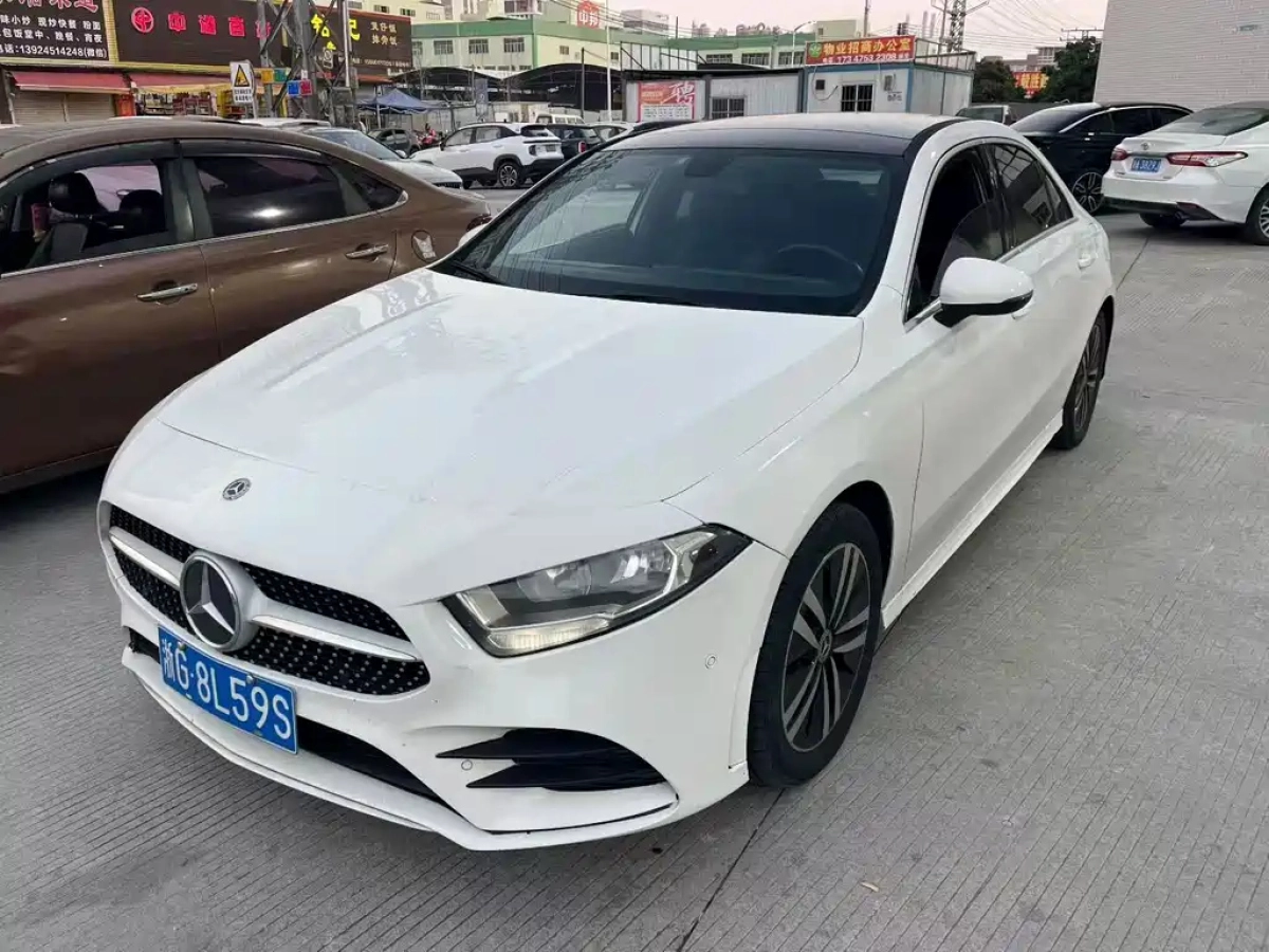 MERCEDES-BENZ A-CLASS  2019