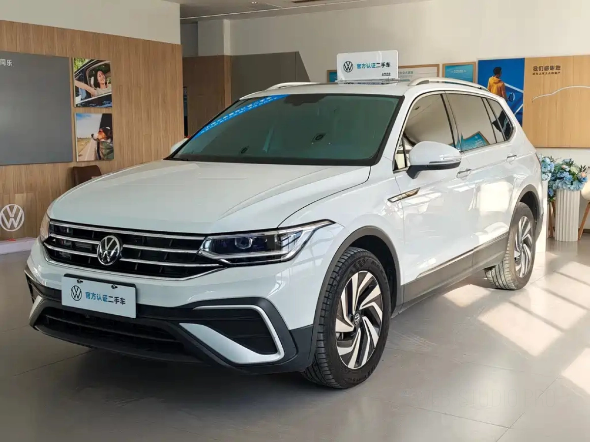 VOLKSWAGEN TIGUAN L  2024