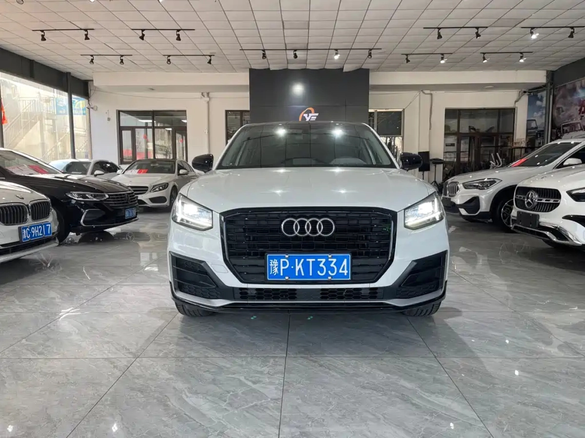AUDI Q2L