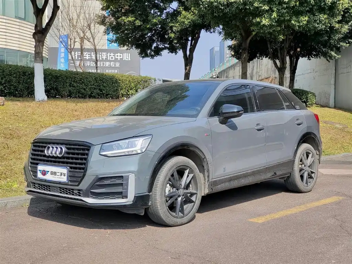 AUDI Q2L