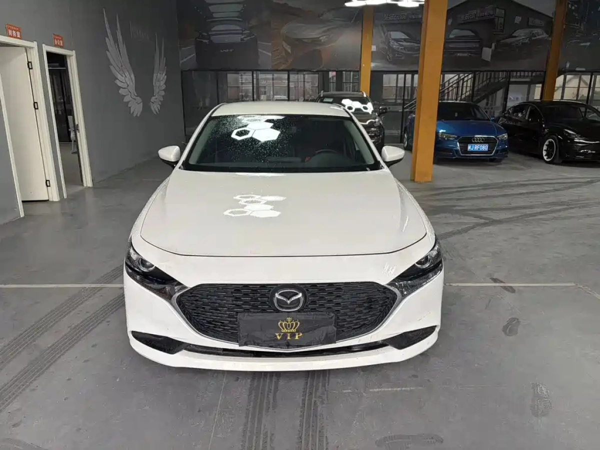 MAZDA 3 AXELA