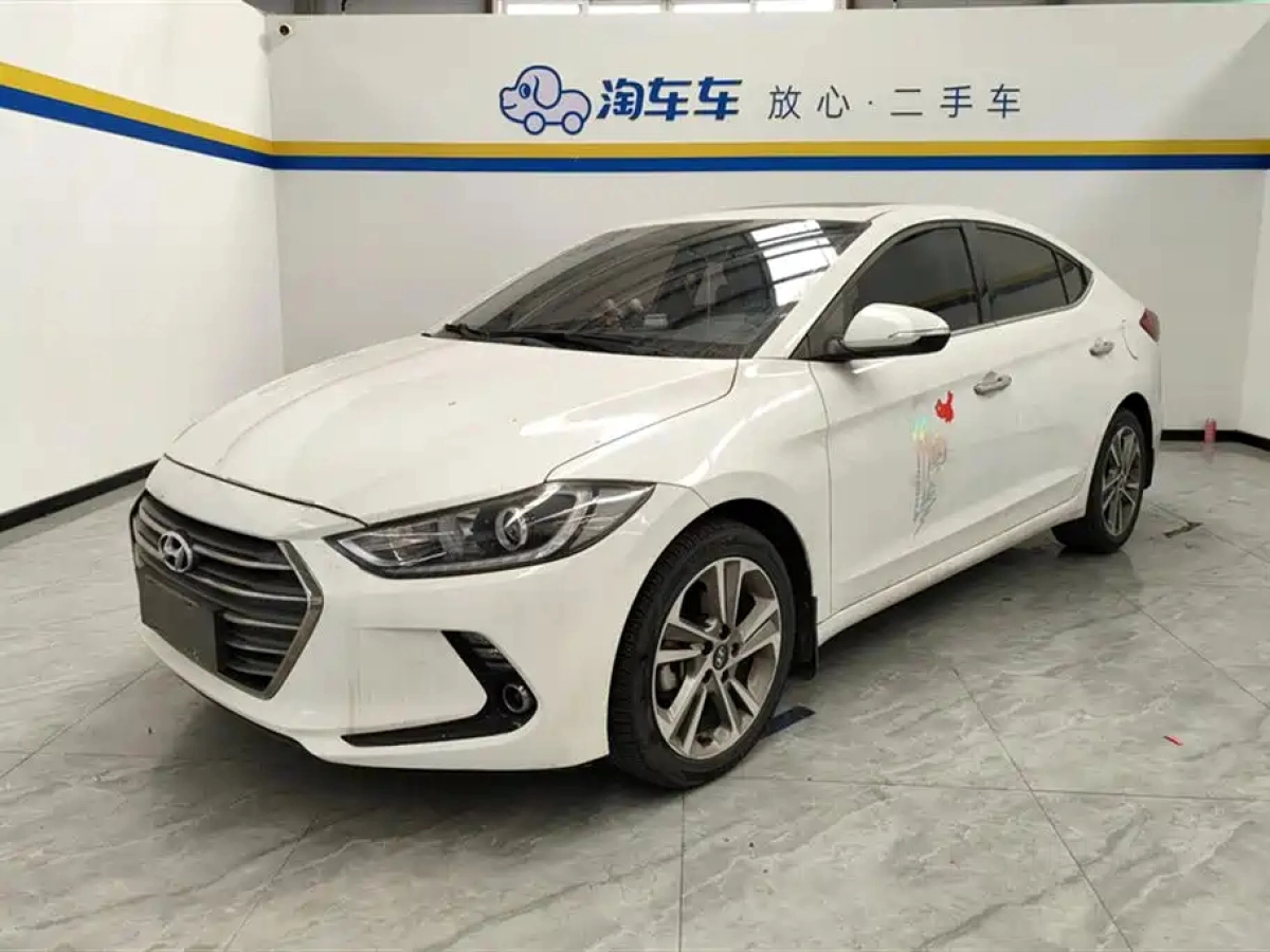 HYUNDAI ELANTRA
