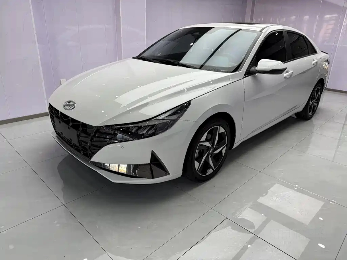 HYUNDAI ELANTRA  2022