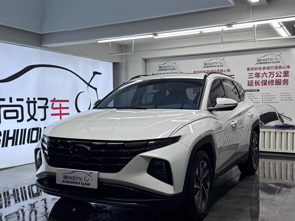 HYUNDAI TUCSON  2023