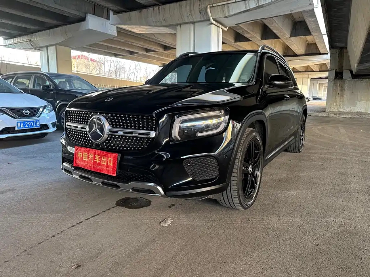 MERCEDES-BENZ GLB  2021