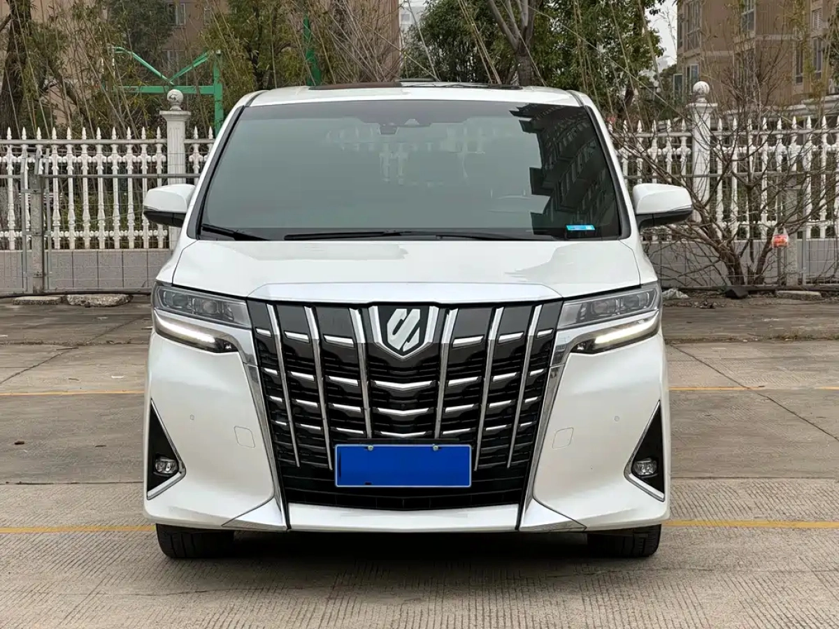 TOYOTA ALPHARD