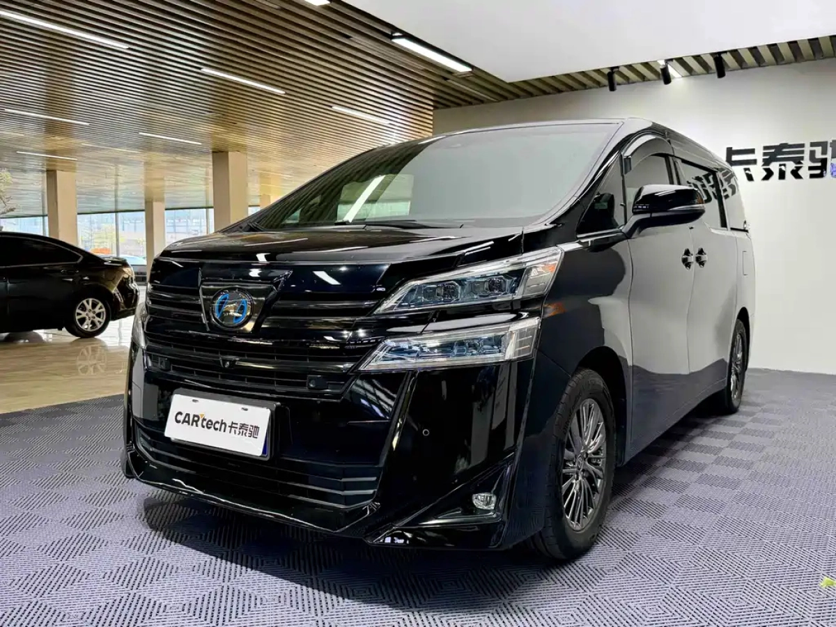 TOYOTA VELLFIRE