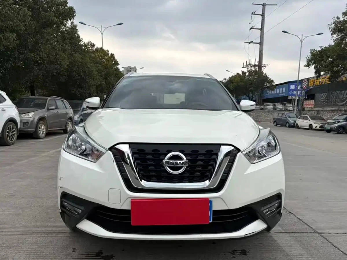 NISSAN KICKS
