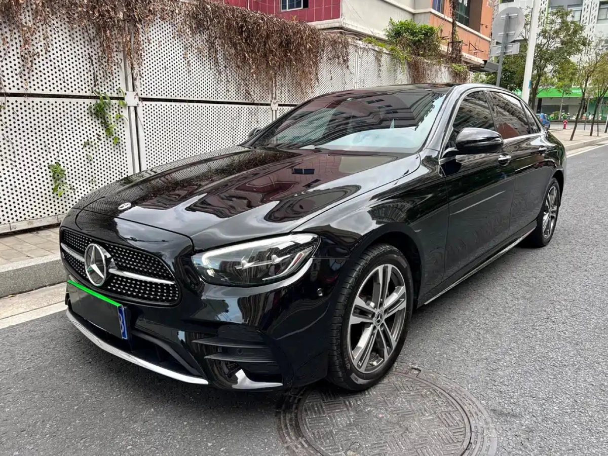 MERCEDES-BENZ E-CLASS  2022