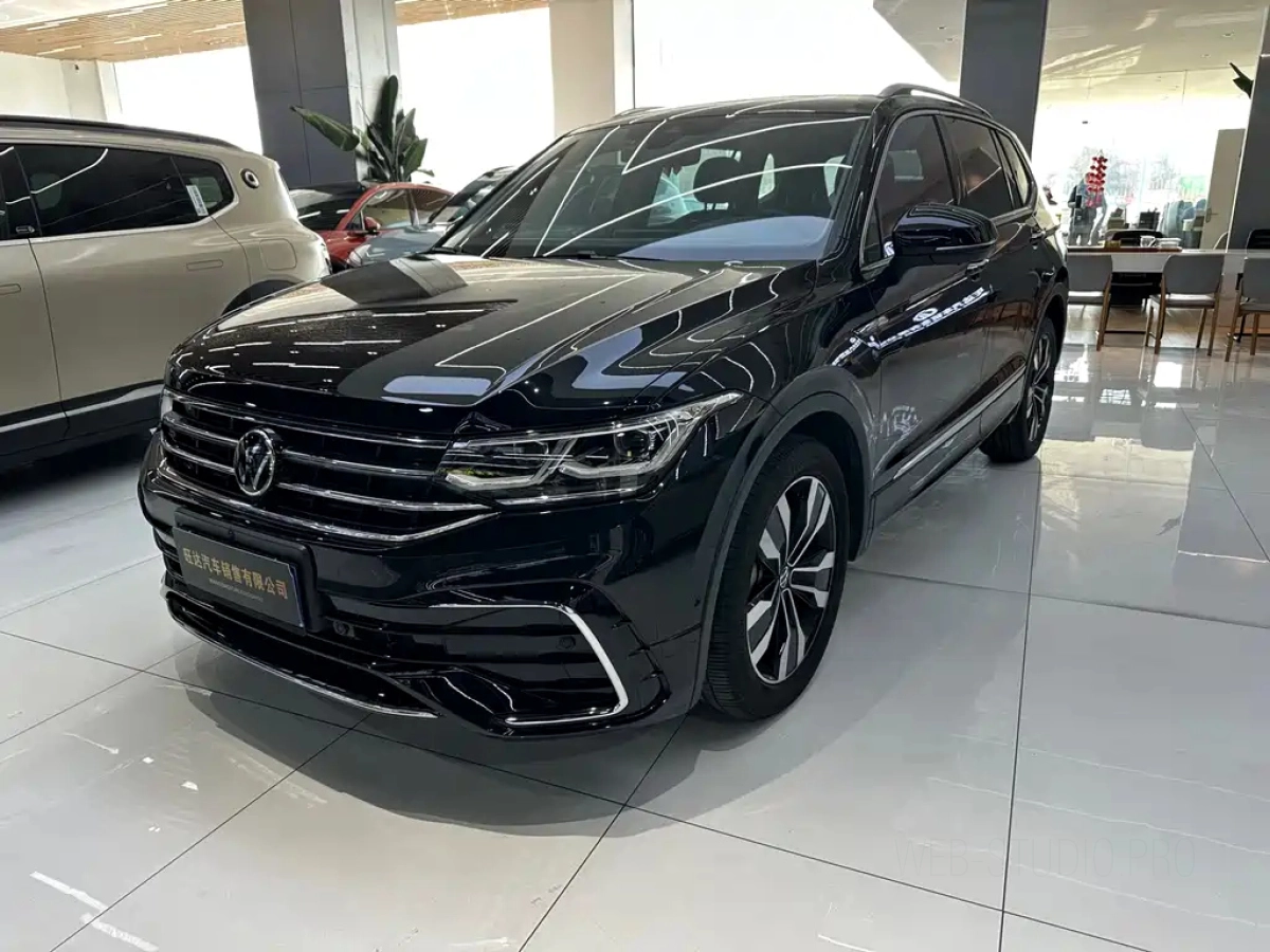VOLKSWAGEN TIGUAN L