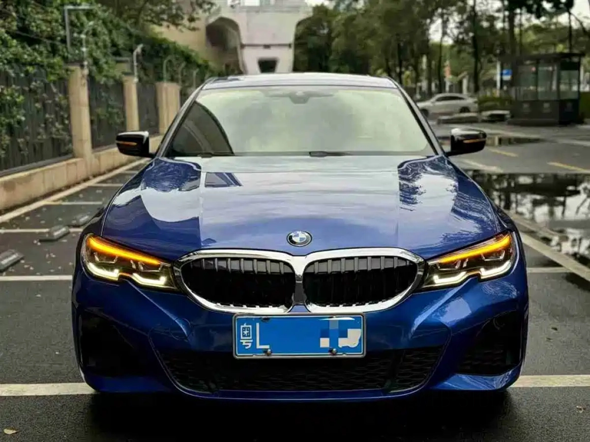 BMW 3 SERIES