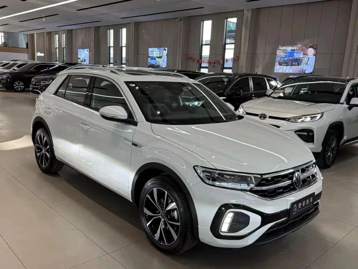 VOLKSWAGEN T-ROC  2026