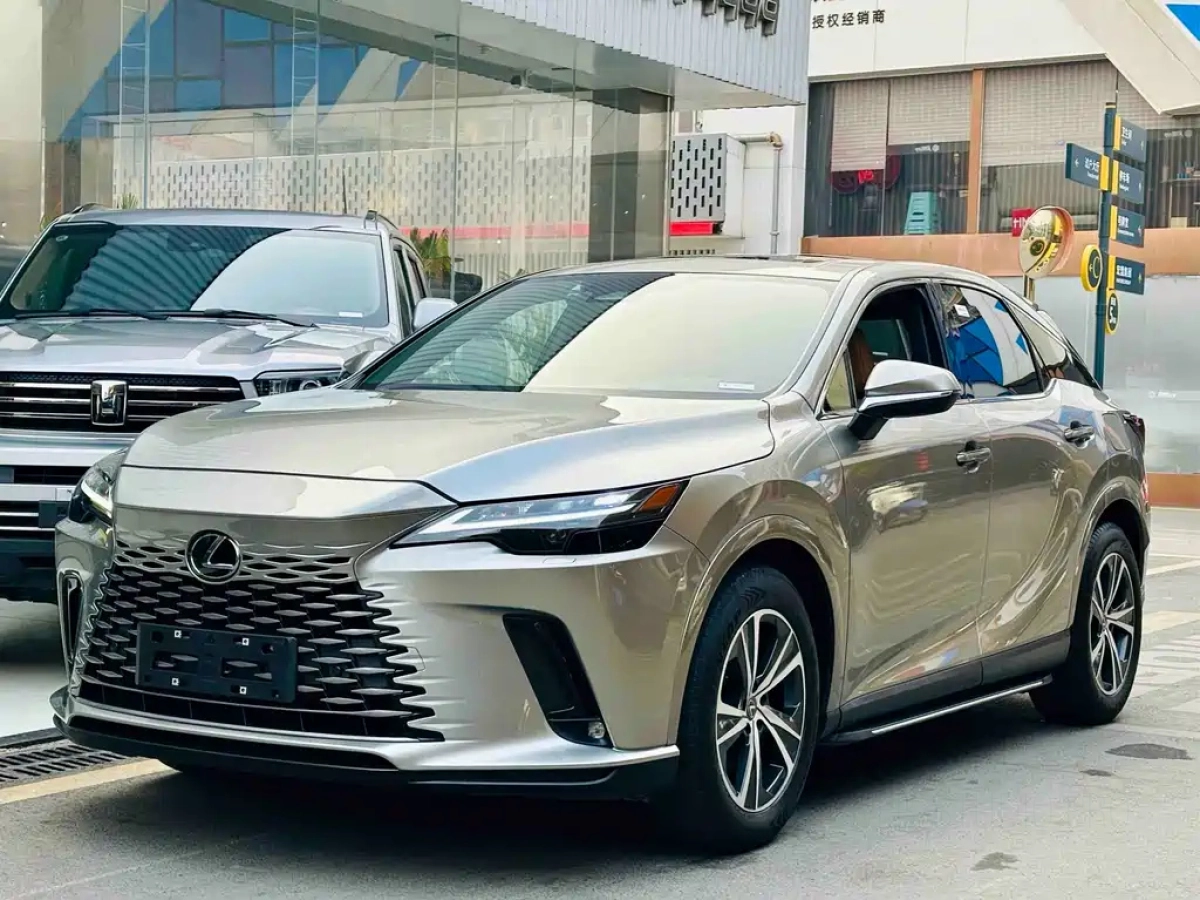 LEXUS RX  2025