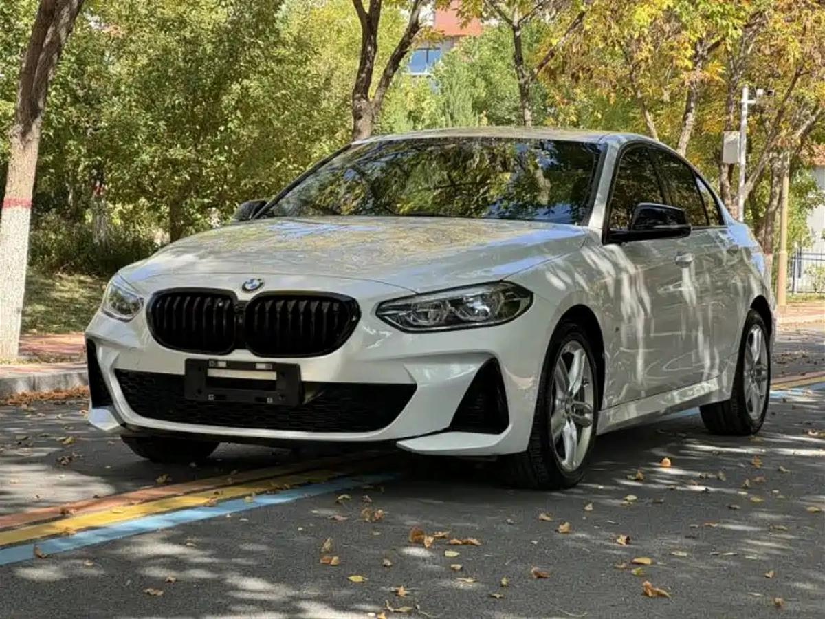 BMW 1-SERIES