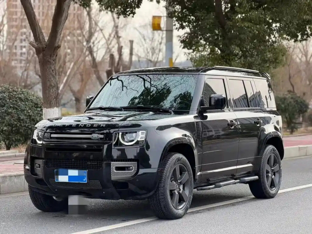 LAND ROVER DEFENDER  2023
