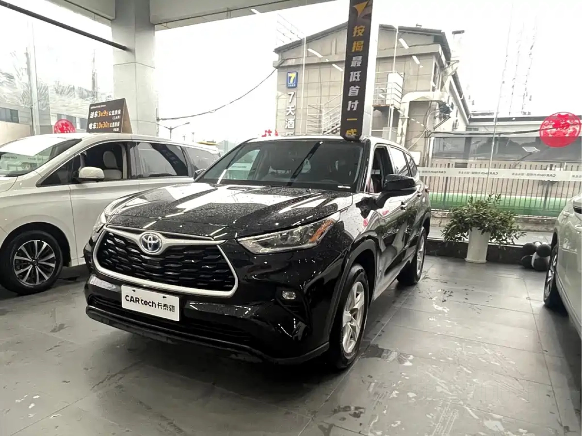 TOYOTA HIGHLANDER  2024