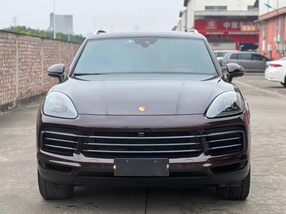 PORSCHE CAYENNE