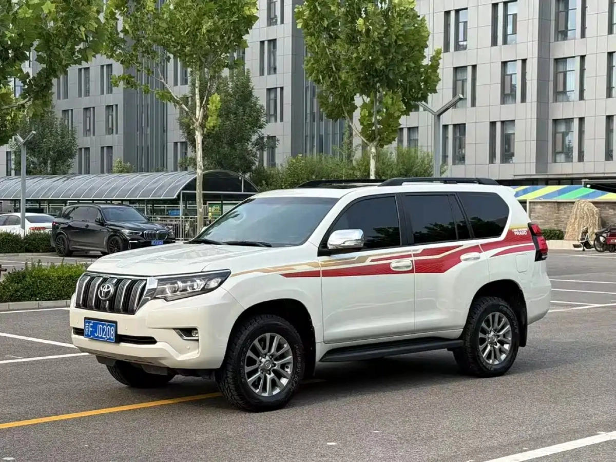 TOYOTA PRADO