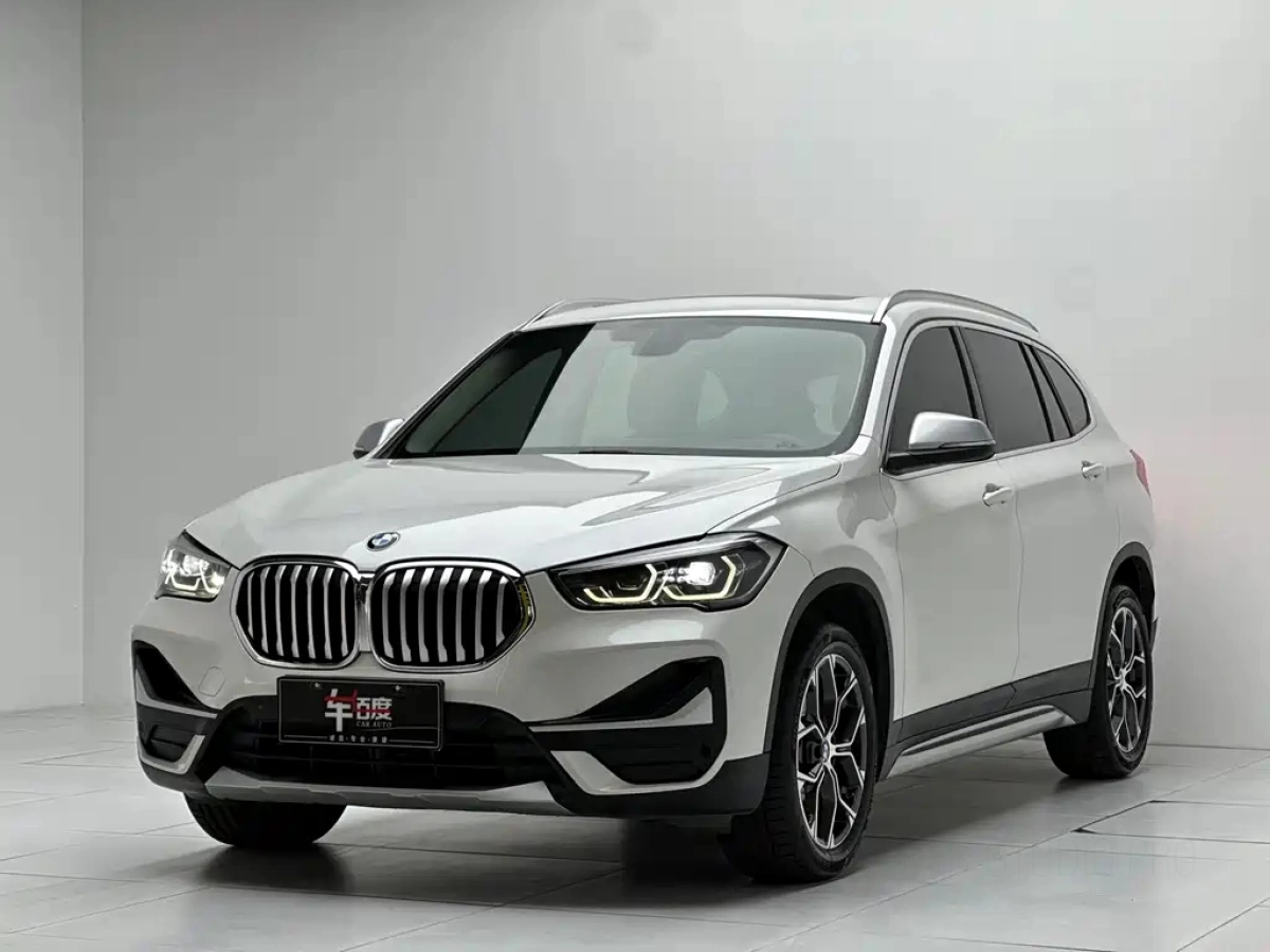 BMW X1  2021