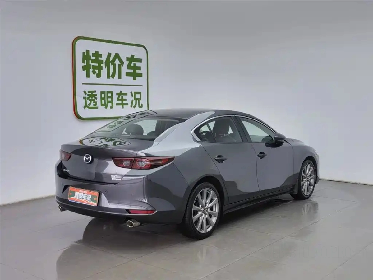 MAZDA 3 AXELA